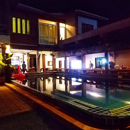 Billabong Hostel Baan Tai Eksteriør billede